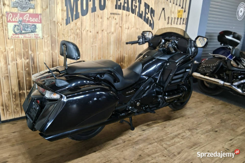 Honda GL Gold Wing F6B honda GL1800 Godwing Stare Miasto