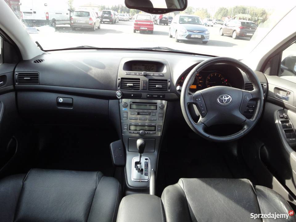 OKAZJA Anglik Toyota Avensis 20 benzyna 2003r Avensis sprzedam
