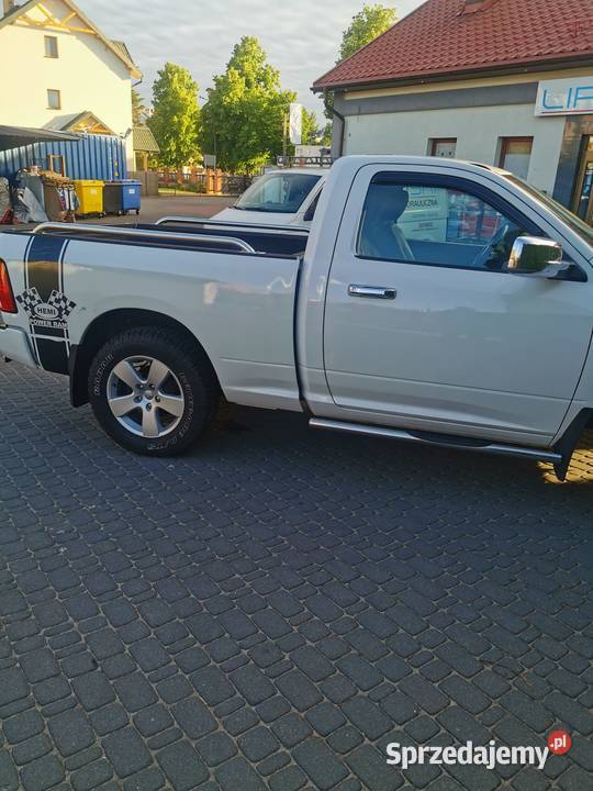 Dodge RAM nieuszkodzony
