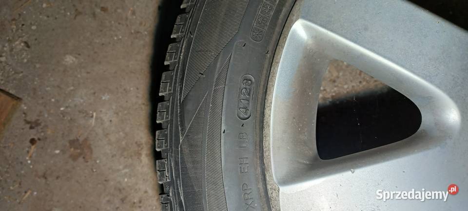 koła vw touran wielosezonowe 5x112 205 55 16 Zagnańsk sprzedam