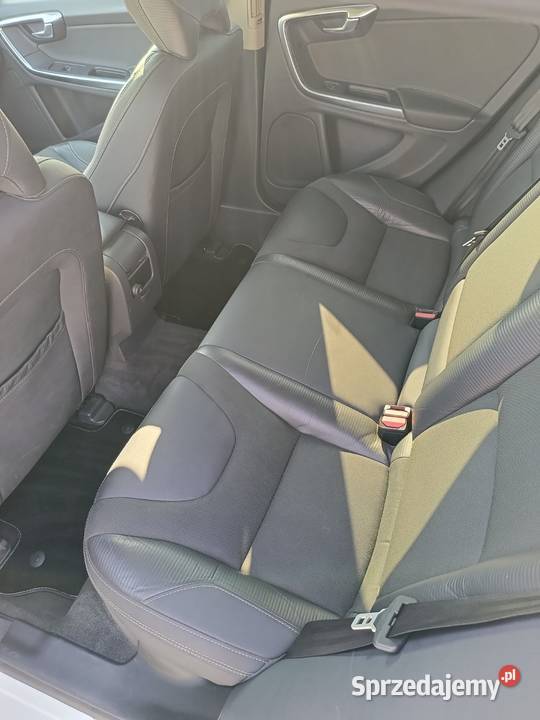 Volvo v60 D5 215 Rdesign Wielka Wieś sprzedam