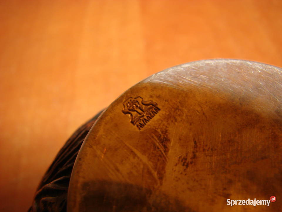 ciężka cynowa popielniczka