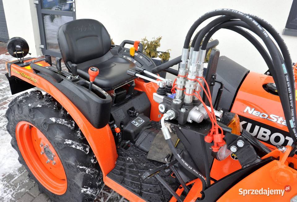 Kubota B2441 NeoStar 4x4 24 ładowacz czołowy TUR Kubota Tajęcina