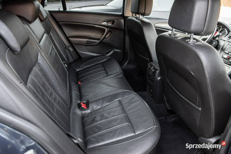 Opel Insignia Sports Tourer Cosmo 20CDT 130 serwisowany w ASO Samochody osobowe Zwoleń