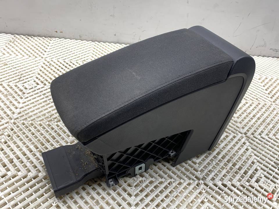 PODŁOKIETNIK VW PASSAT B6 Kombi 0511 3C0863319S