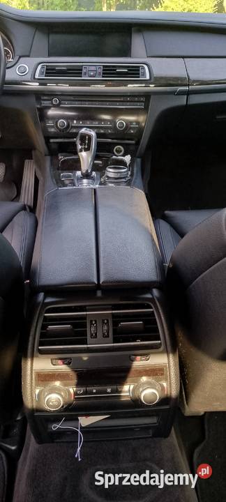 BMW Seria 7 740i limuzyna 2012 MP3 Mrzezino