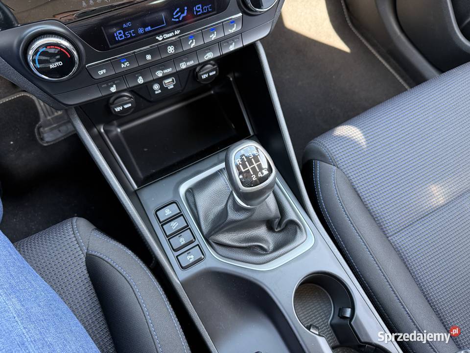 Hyundai Tucson 16 BENZYNA Klimatronik Nawigacja Konin sprzedam