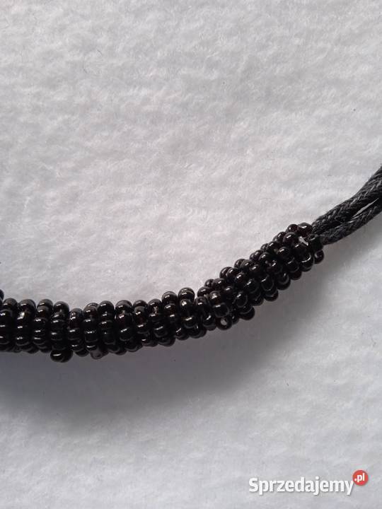 NASZYJNIK OBRÓŻKA Z CZARNYCH KORALIKÓW wielkopolskie Piła sprzedam