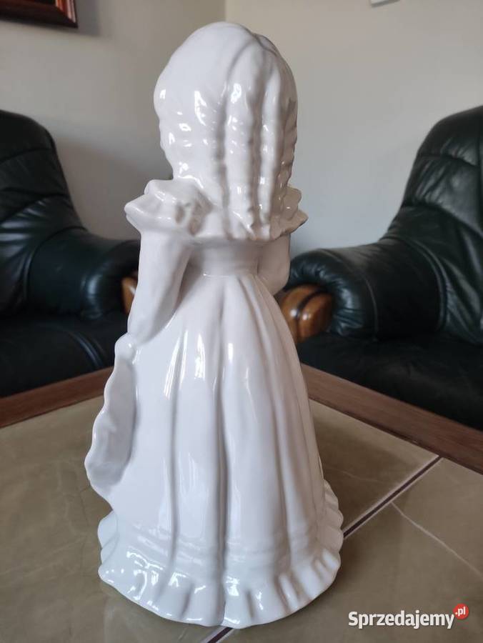 Figurka porcelanowa Chodźież Cmielów lata 6070