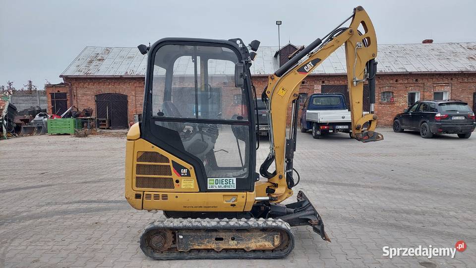 Minikoparka CAT 3017D 2016 1622h rozsuwane sprzedam