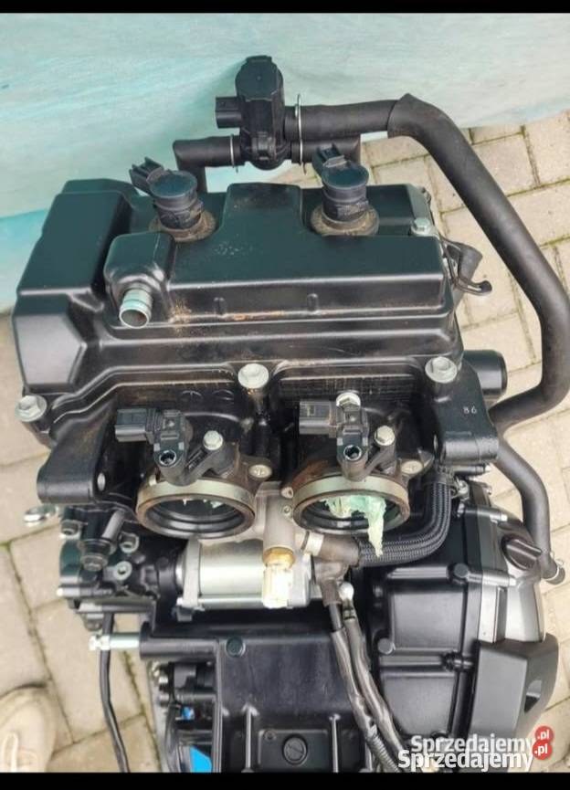 SUZUKI GSX8R GSX 8 R 2023 OEM SILNIK KOMPLETNY Nowy Tomyśl sprzedam