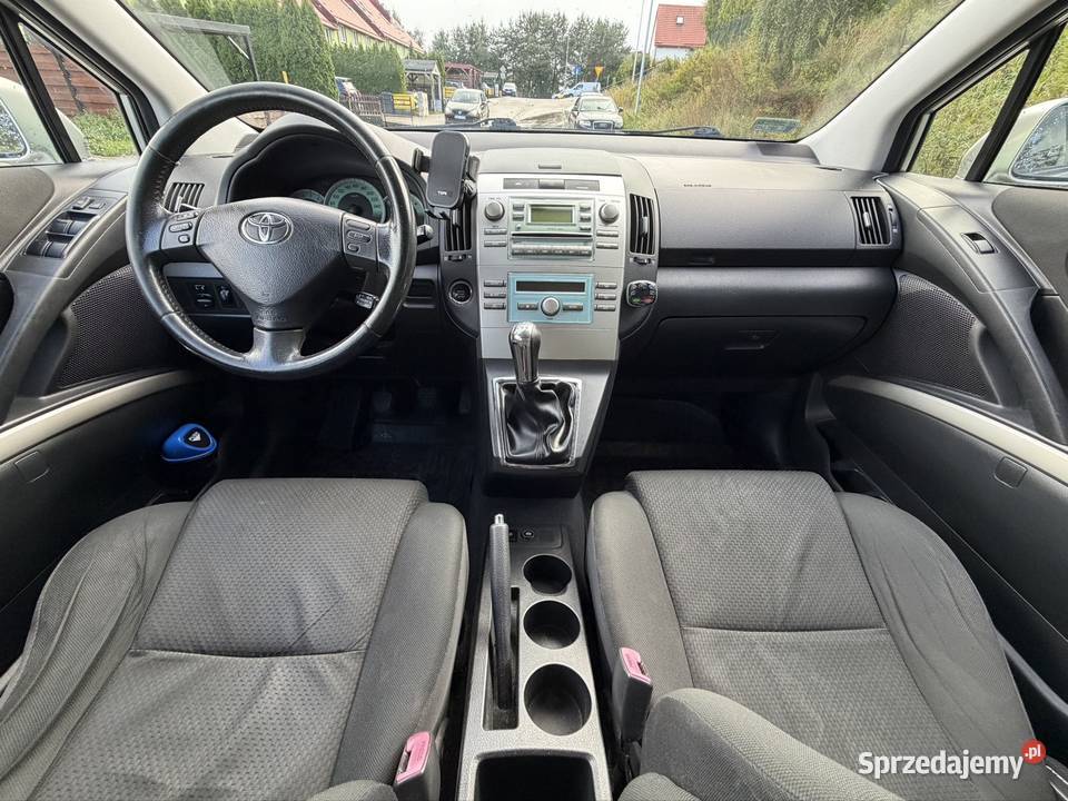 Toyota Corolla Verso 18 VVTi 129 z instalacją manualna pomorskie Bytów