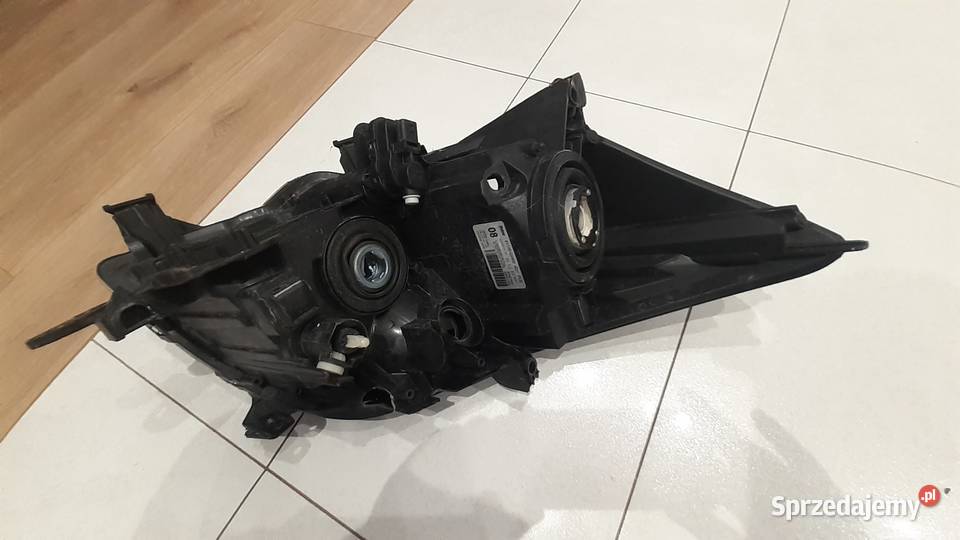 Lampa lewa przednia Toyota Auris I 8115002460 lewe Oświetlenie Jarosław