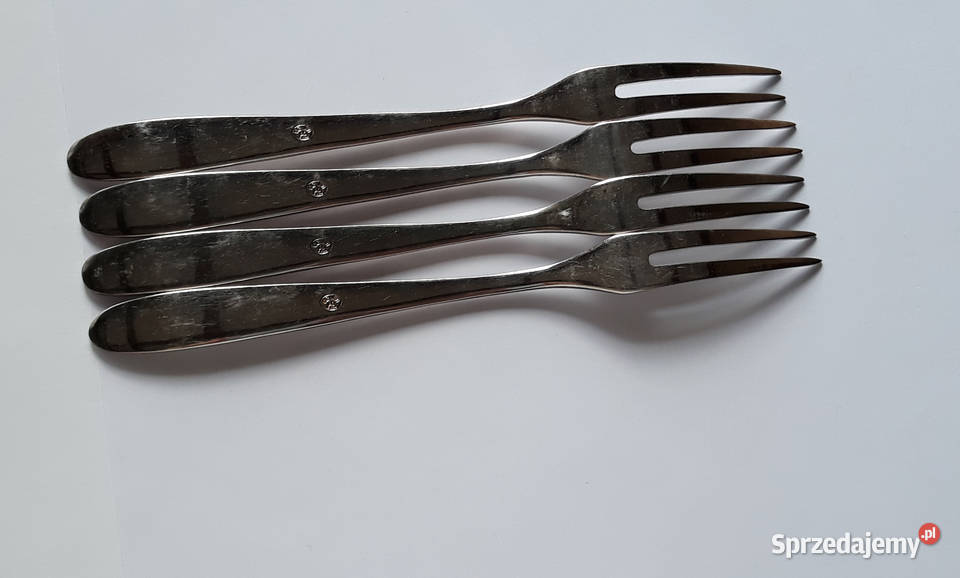 Posrebrzany widelec serwingowy do wędlin mięs