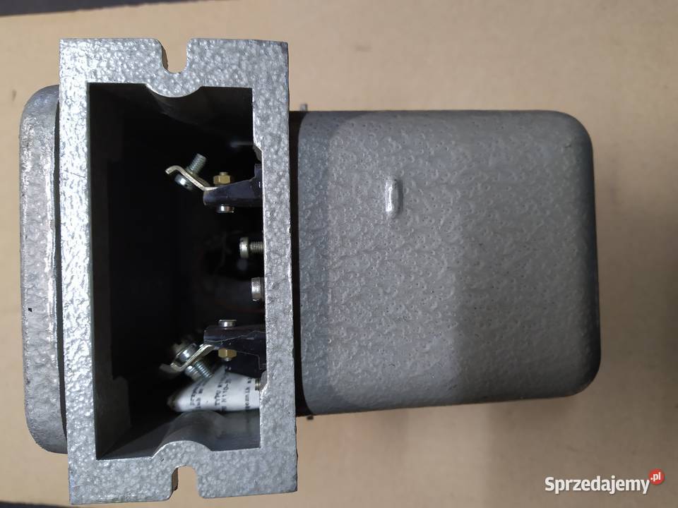 Stycznik olejowy typ N 11035 SINTUR 500V 35A Szydłowiec