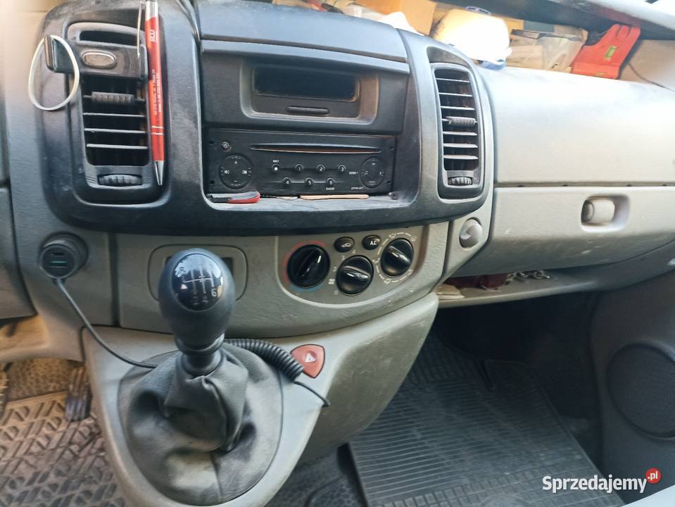 Nissan Prinastar 20 115 long Trafic Vivaro kamera cofania