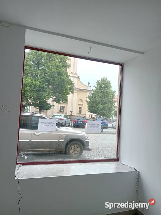 ŚWIEBODZICE RYNEK NOEY LOKAL Z WITRYNĄ