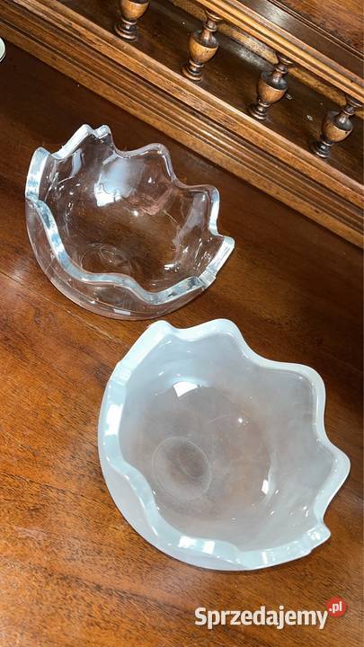 Szklane puzderko Z matowego i przeźroczystego Antyki, Sztuka, Kolekcje pomorskie Gdańsk