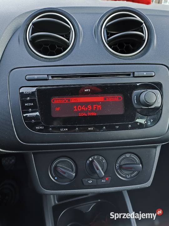 Seat Ibiza 14 MPI 5 Drzwi 2009r Klimatyzacja garażowany