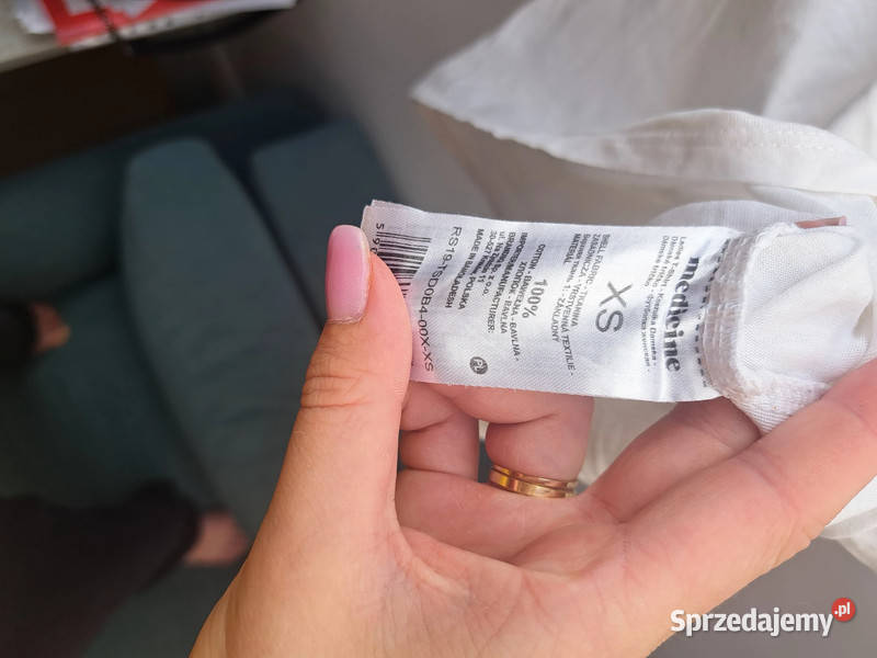 Biała koszulka Medicine z kieszonką rozmiar XS Bluzki i koszule Trąbki Wielkie sprzedam
