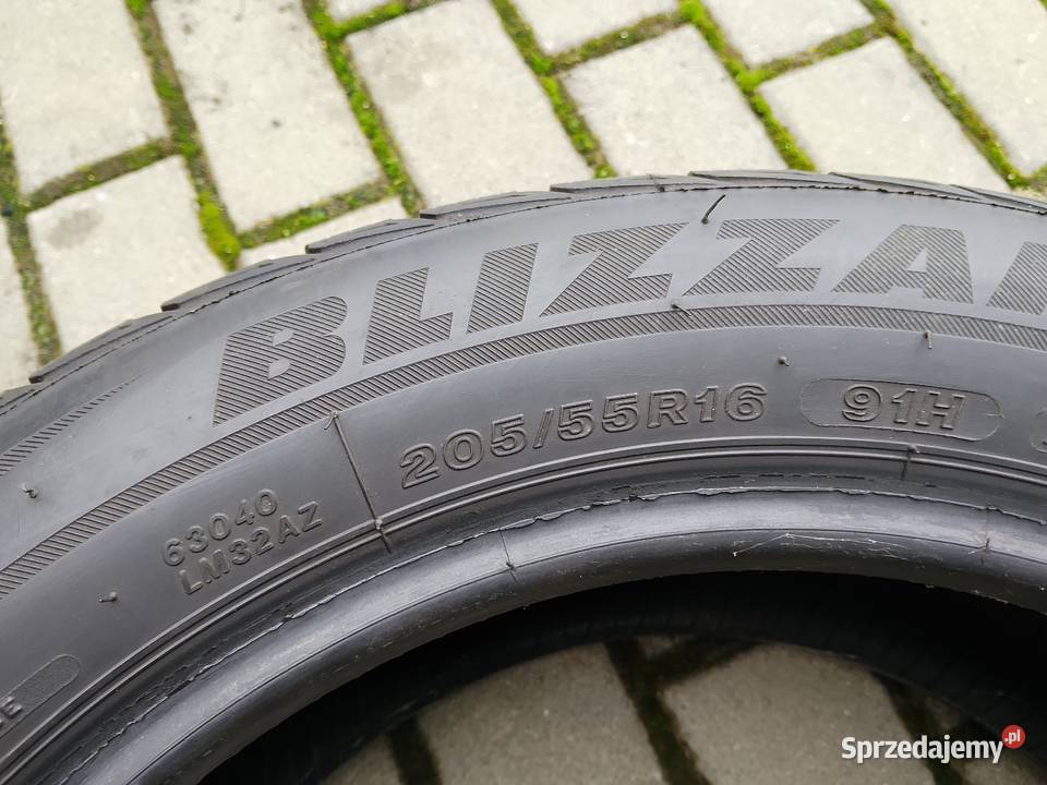 Opona 2055516 Bridgestone blizak lm32