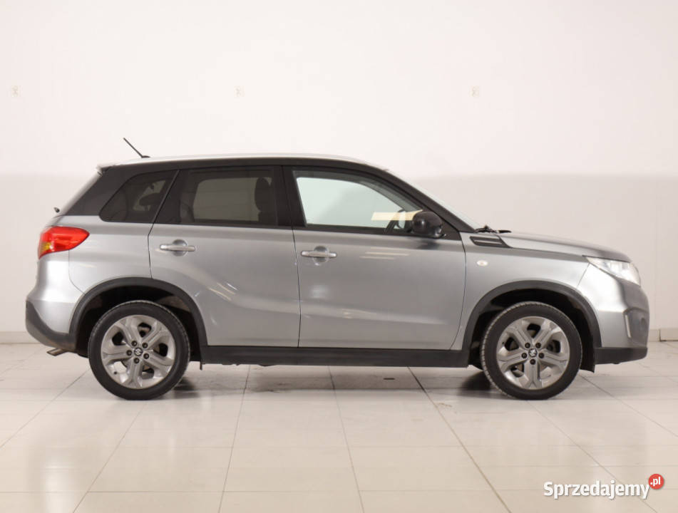 Suzuki Vitara 16 VVT Rok produkcji 2016 mazowieckie Piaseczno