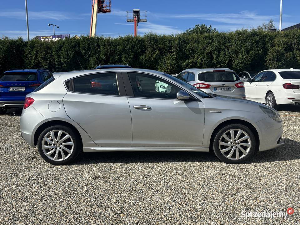 Alfa Romeo Giulietta wielofunkcyjna kierownica Paniówki
