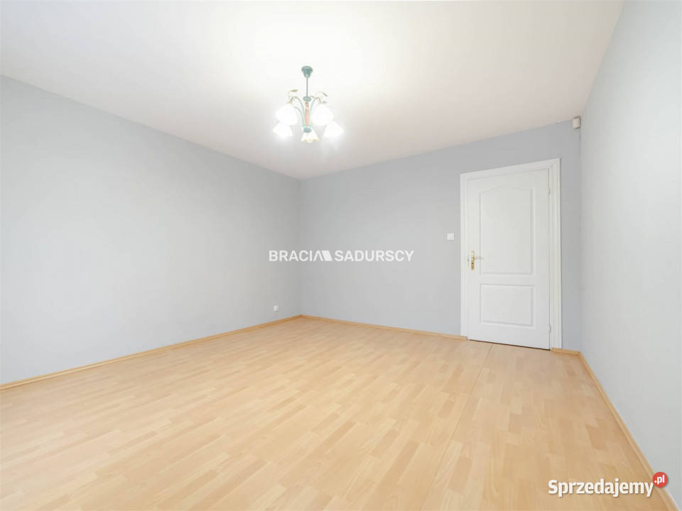 sprzedaży mieszkania Kraków 745m2 3 pokoje małopolskie sprzedam