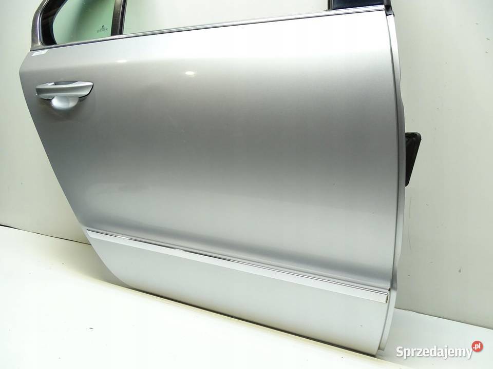 DRZWI PRAWY TYŁ SKODA SUPERB II LIFT LA7W