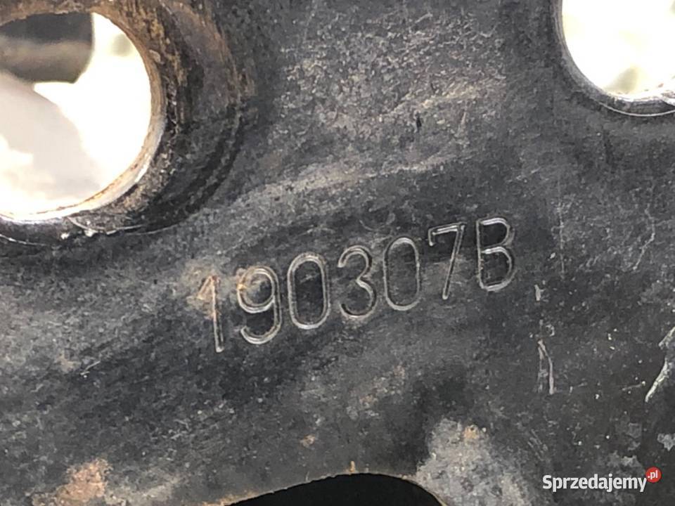 BELKA ZDERZAKA PRZÓD SEAT LEON II 0513