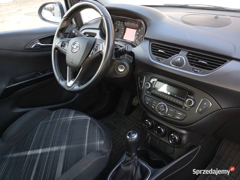 Opel Corsa 2017r 14 benzyna 90 przebieg 107 Łódź
