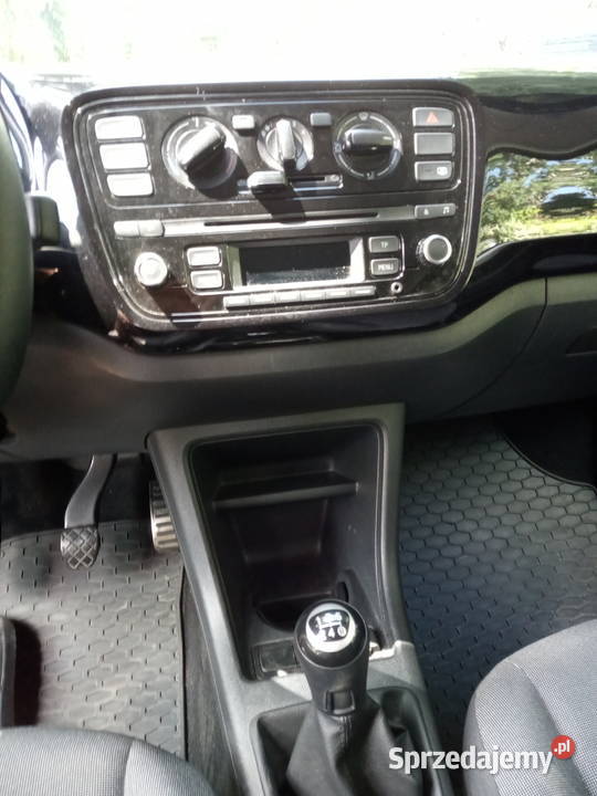 Volkswagen UP radio
