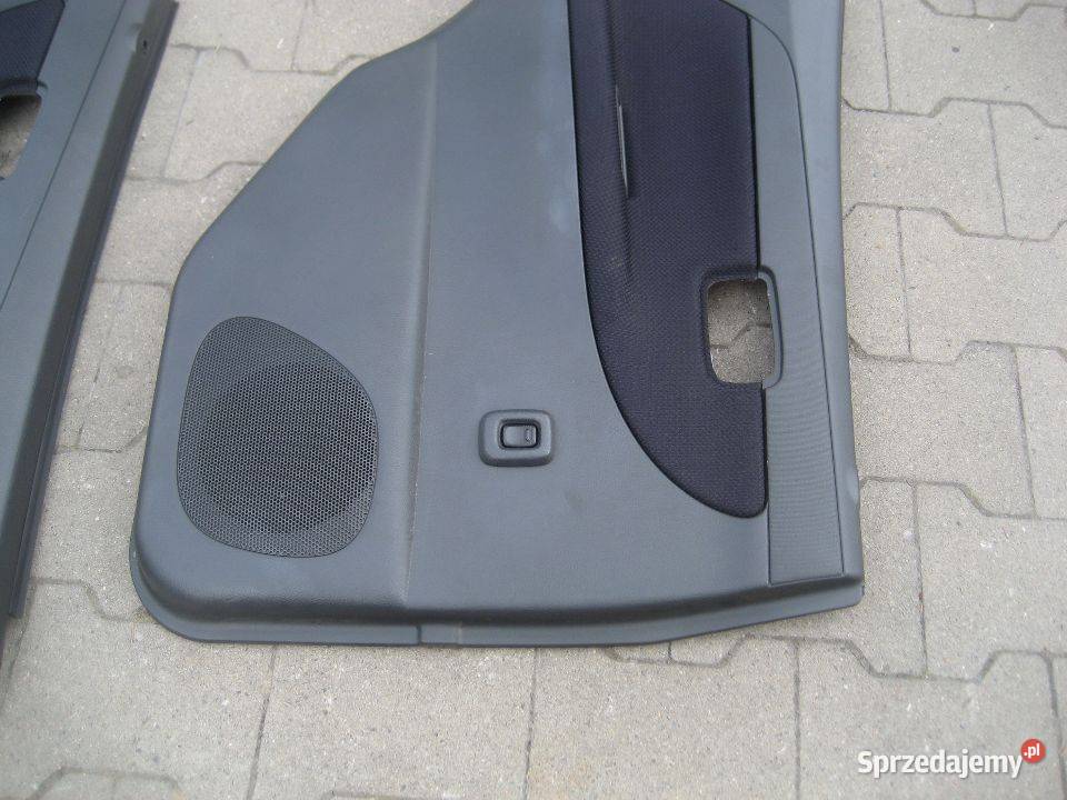 daihatsu sirion 0205r tapicerka drzwi tył prawa osobowe Rakoniewice sprzedam