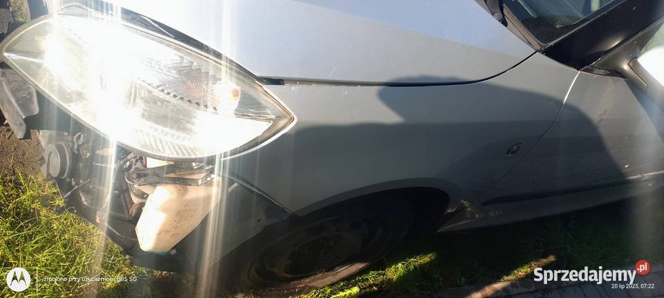 Błotnik lewy strona kierowcy Skoda Fabia 2