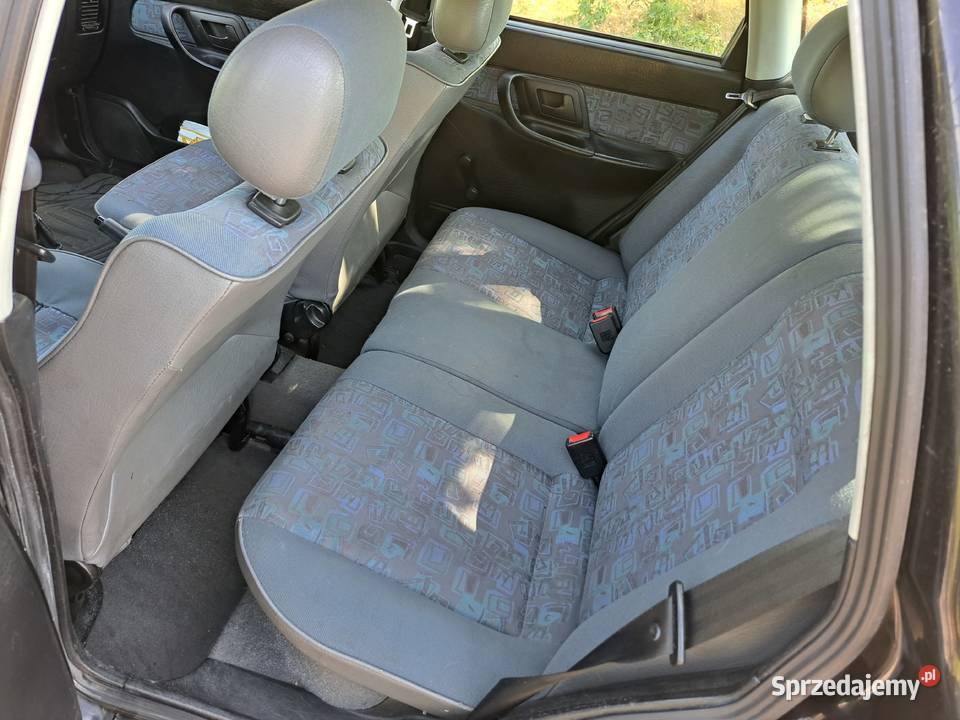 Sprzedam ładnego Seata Ibiza 14 benzyna 2000r Żyrardów sprzedam
