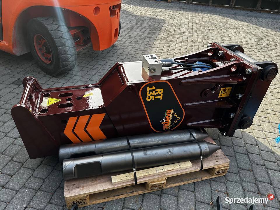 Młot hydrauliczny RAMTEC RT 135WAGA 1800 Osprzęt roboczy Bilcza