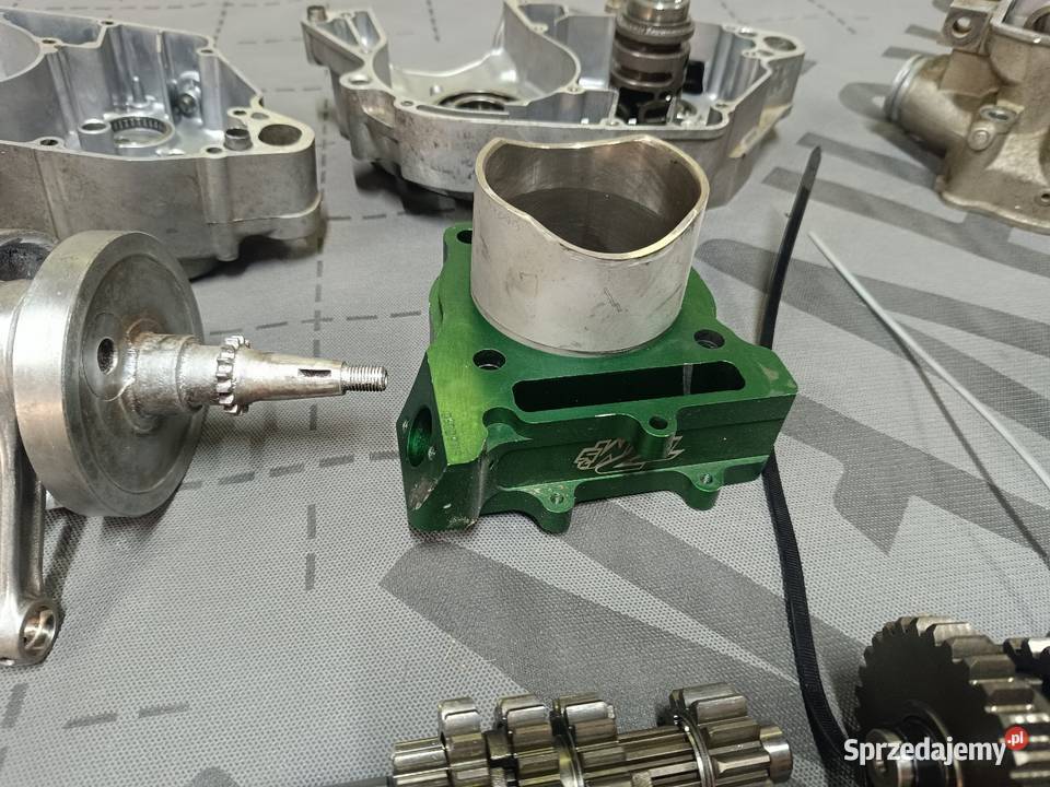 posiadam dużo części do kawasaki kxf i Suzuki Chełm sprzedam