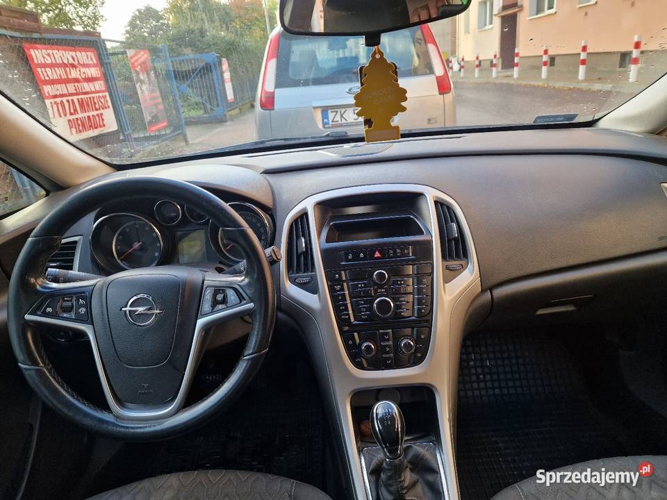 Opel astra J 16 benzynagaz LPG kupiony w polskim salonie Koszalin