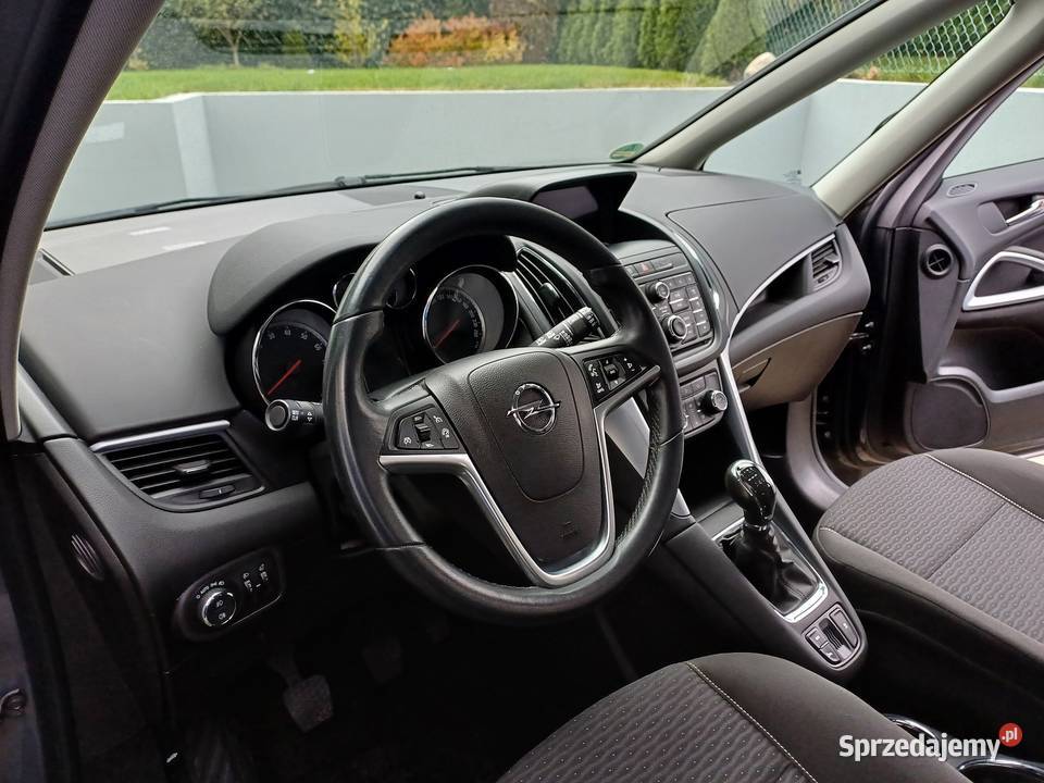 Opel Zafira 14 Turbo 140 7OSOBOWA Navi Kamera Motoryzacja