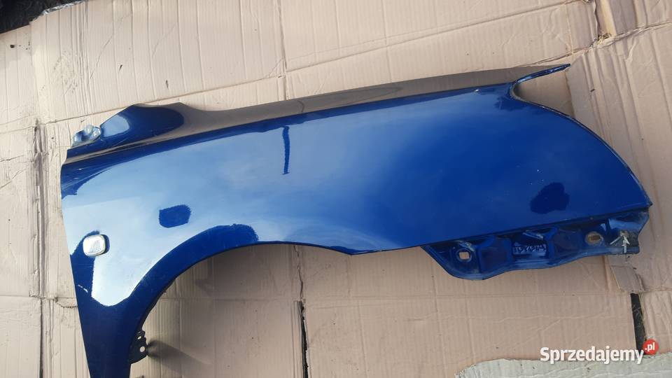 błotnik przedni prawy Toyota Avensis t25 Dębno