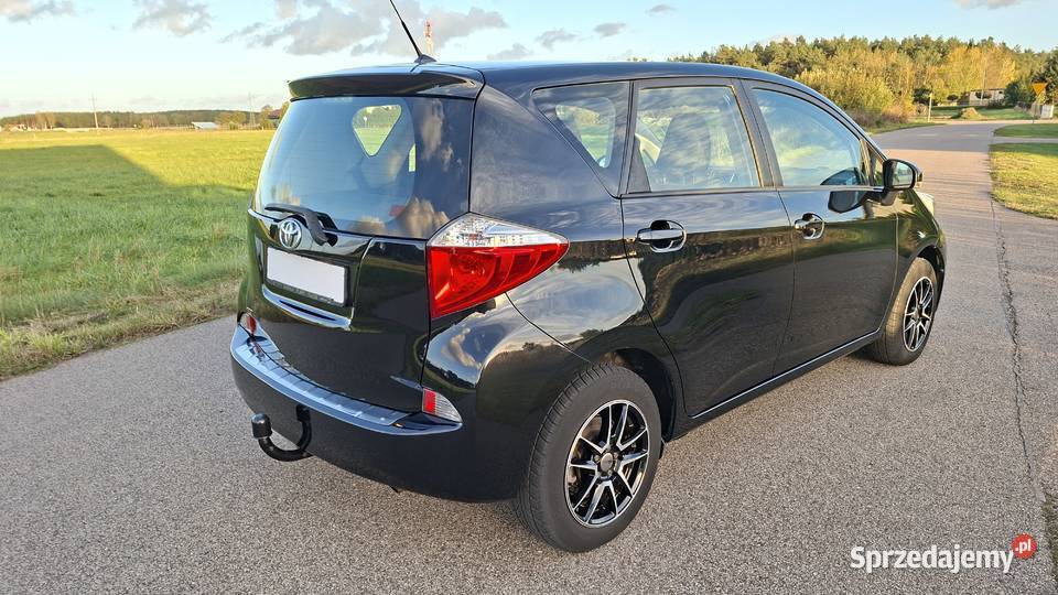 Toyota versos 13 benzyna 99kamera cofania Kolno