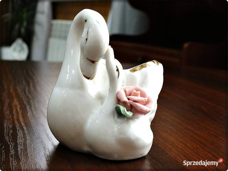 Figurka Porcelanowa Dwa Białe Łabędzie matka z