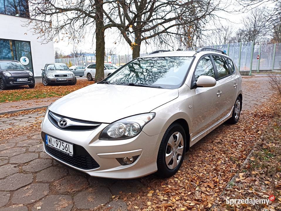 Hyundai i 30 cw blue conford 16 crdi kombi 90 nieuszkodzony Legionowo