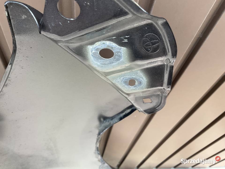 BŁOTNIK PRAWY PRZÓD TOYOTA COROLLA E15 0710