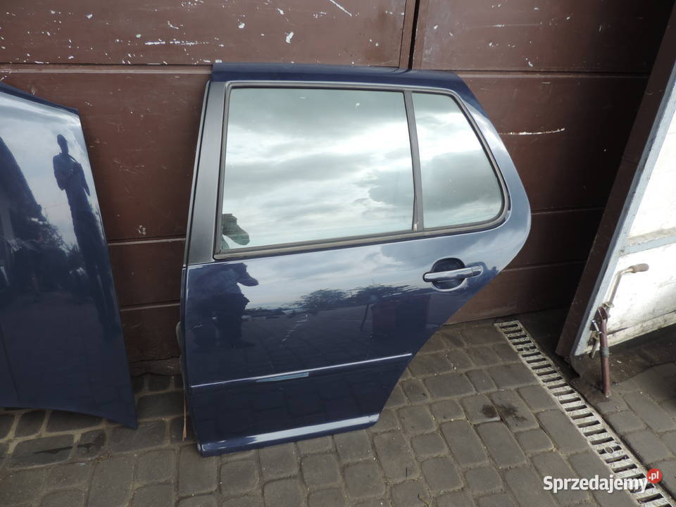 VOLKSWAGEN GOLF 4 IV 5D DRZWI LEWY TYŁ