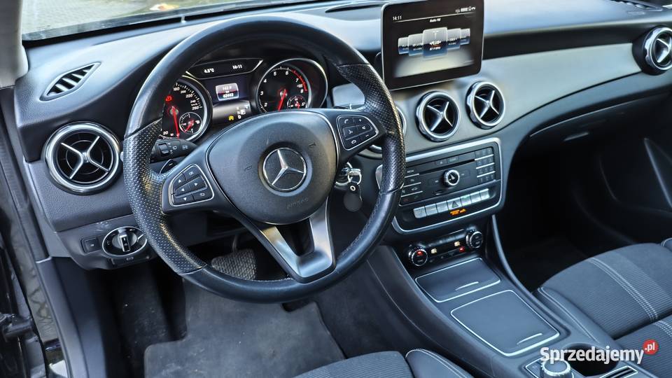 MercedesBenz GLA 180 automat niski przebieg nieuszkodzony Jaroszewice