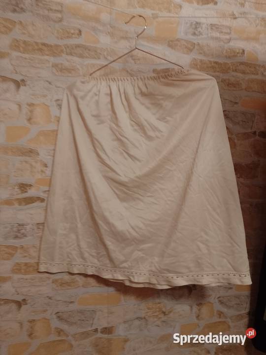4446 XXL3XL Beżowa półhalka pod spódnicę z Kraków