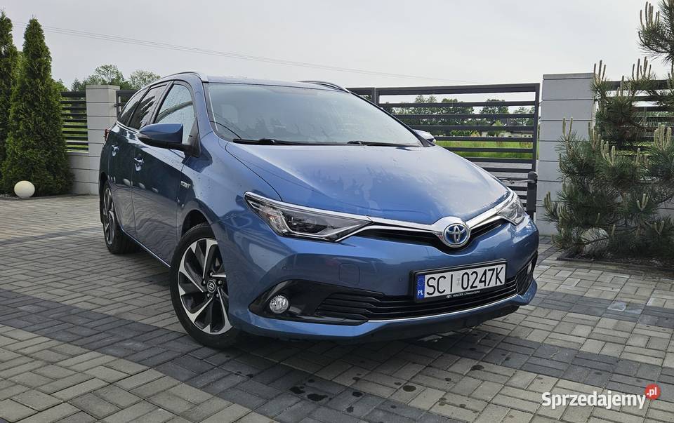 Toyota Auris Kombi Hybryda Automat 18 2015r