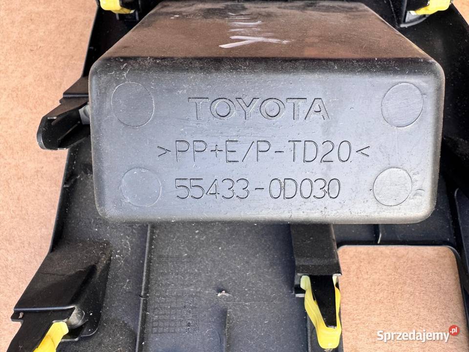 Osłona półka schowek deski Toyota Yaris III 1120 Brzesko