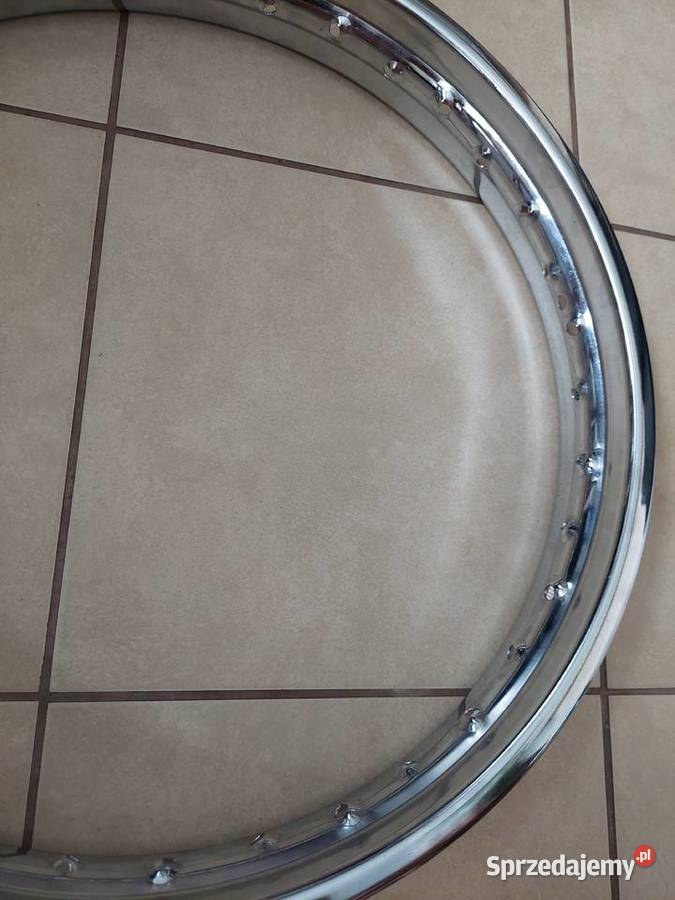 Nowa fabryczna Obręcz WSK 125 175